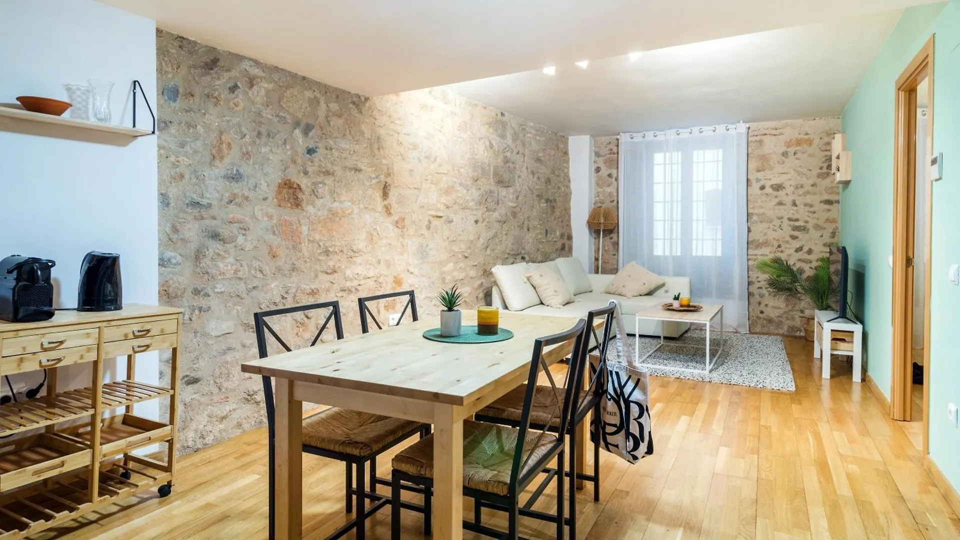 Elena Apartments - ז'ירונה