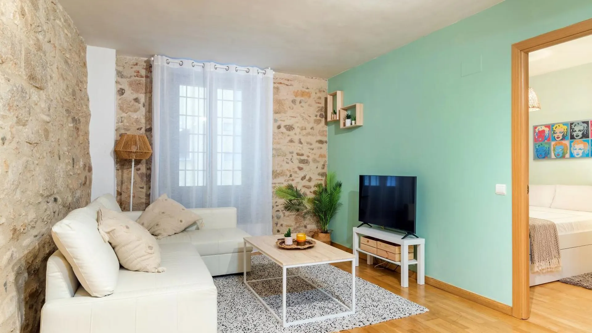 Elena Apartments - Girona